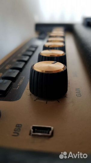 Гитарный комбоусилитель моделирующий Marshall Code