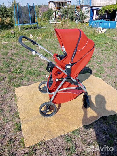 Прогулочная коляска