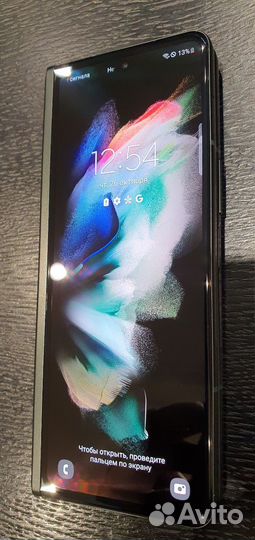 Телефон Samsung Galaxy Z Fold3 Live Demo Unit