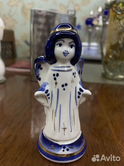 Гжель, разные фигуры