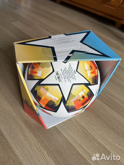 Футбольный мяч adidas UCL Pro footbal 5