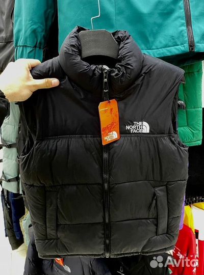 Жилетки TNF The North Face разные цвета