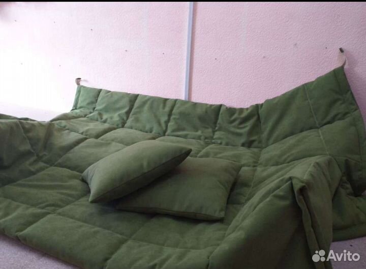 Чехлы новые на диван 