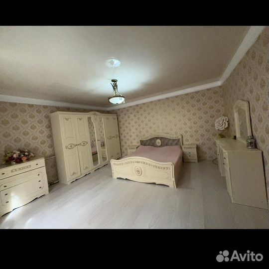 Спальный гарнитур бу