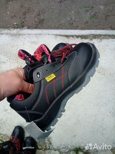 Ботинки 39 размера