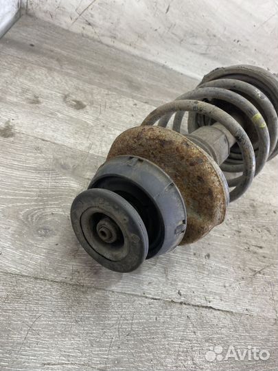 Амортизатор передний левый Renault Symbol