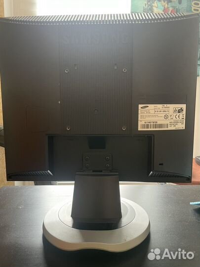 Монитор Samsung 17