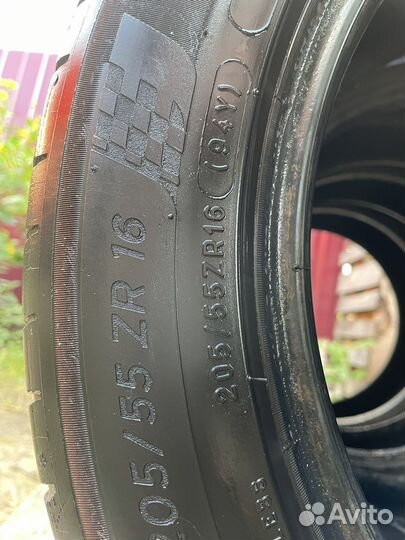 Michelin Pilot Sport 4 205/55 R16