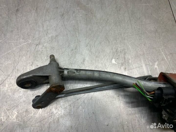 Трапеция дворников с двигателем Audi A4 универсал