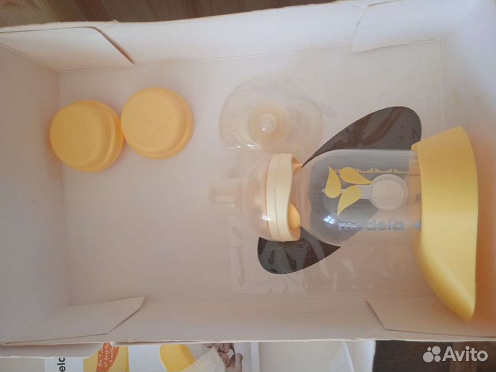 Молокоотсос medela ручной