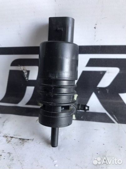 Насос омывателя Volkswagen Tiguan