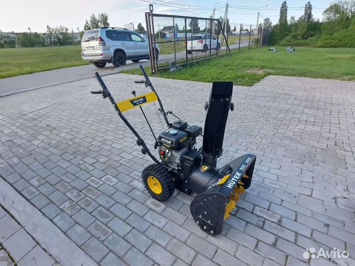Снегоуборщик Huter SGC 4000E