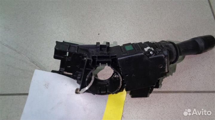 Переключатель поворотов подрулевой Toyota Camry X