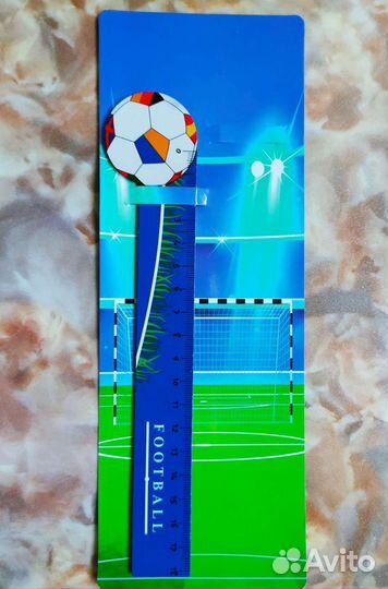 Деревянная линейка футбол