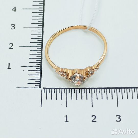 Золотое кольцо с камнем 16,5р