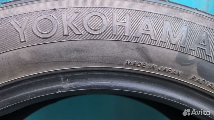 Yokohama Advan A10 215/55 R17 94V