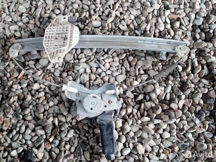 Стеклоподъемник задний Hyundai Sonata