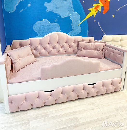 Детская кровать с каретной стяжкой