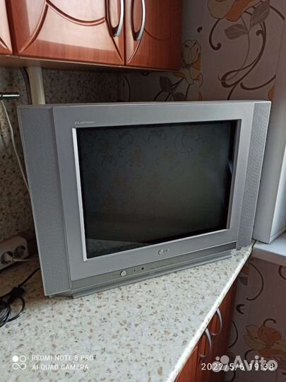 Телевизор LG Flatron 21 дюйм