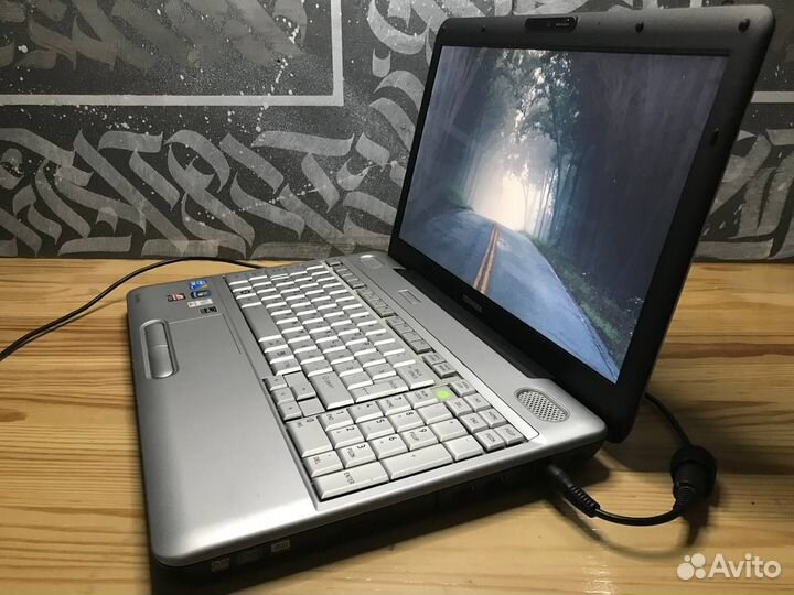 Производительный Toshiba Intel Core i3/SSD/4gb