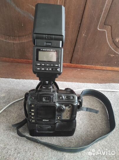 Зеркальный фотоаппарат nikon d50