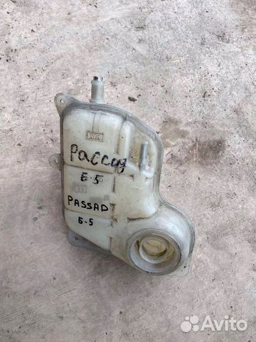 Расширительный бачок Volkswagen Passat b5