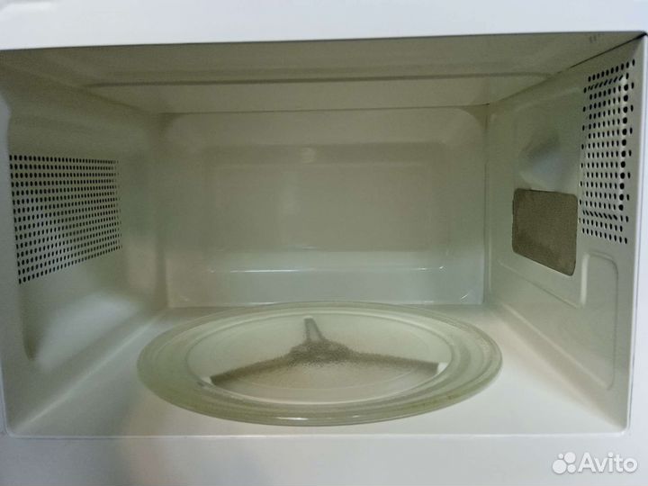 Микроволновка Tesler MM-2038