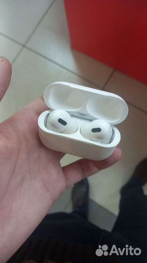 Беспроводные наушники airpods
