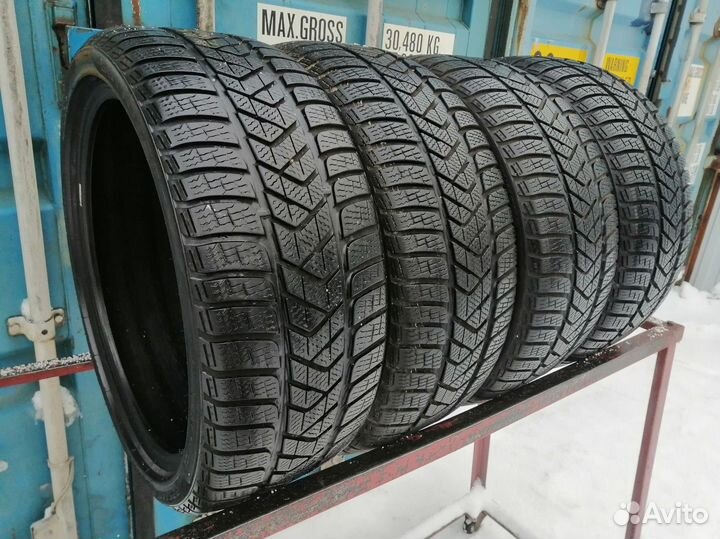 Pirelli Winter Sottozero 3 225/40 R18 92V