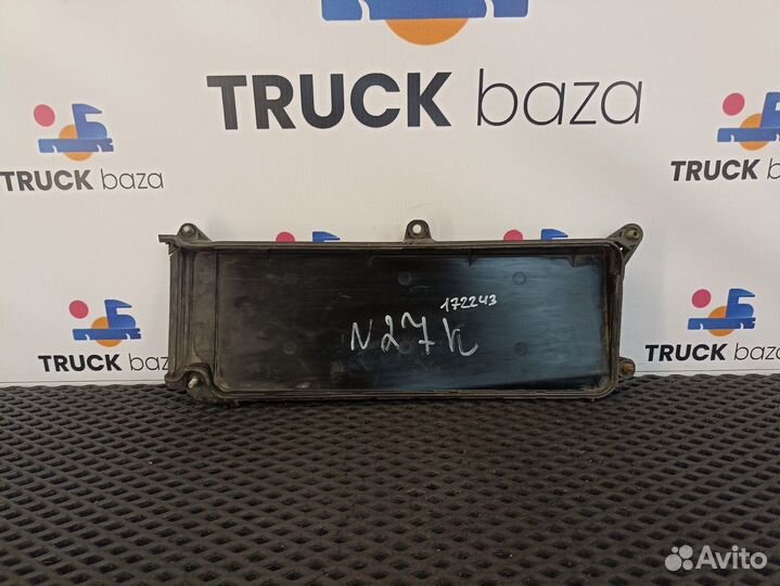 81624100076 Крышка блока предохранителей