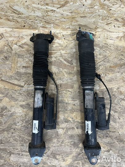 Амортизатор задний пневмо X166 GLS GL ML GLE