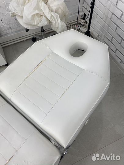 Косметологическая кушетка