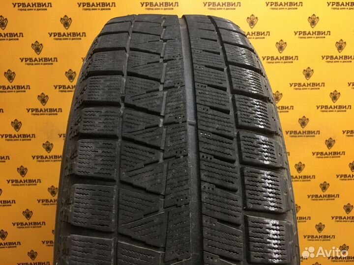 Bridgestone Blizzak Revo GZ 215/60 R17