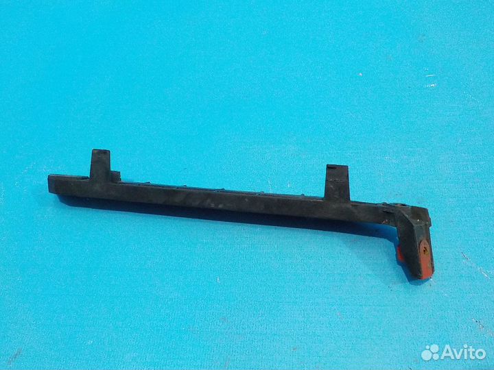 Кронштейн переднего бампера левый opel Astra J GTC