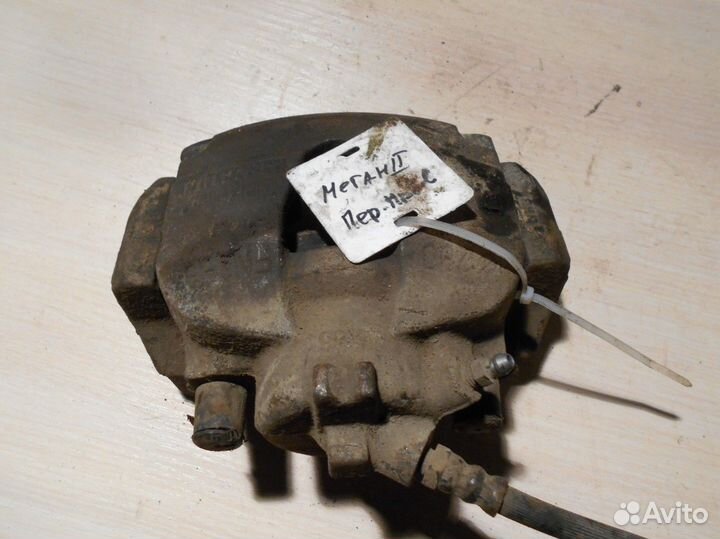 Суппорт передний правый