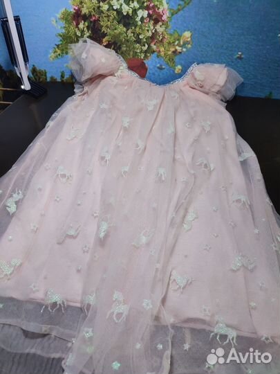 Нарядное платье для девочки 122 128