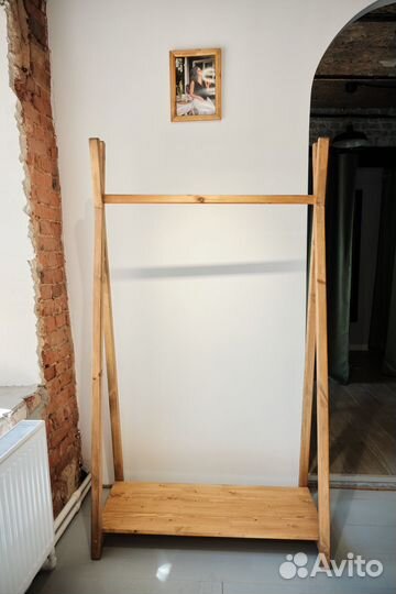 Рейл для одежды