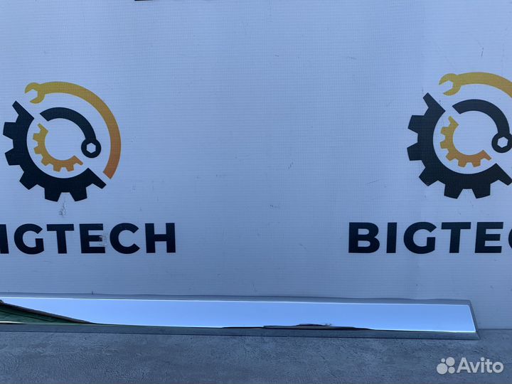 Молдинг задней левой двери A2047300380