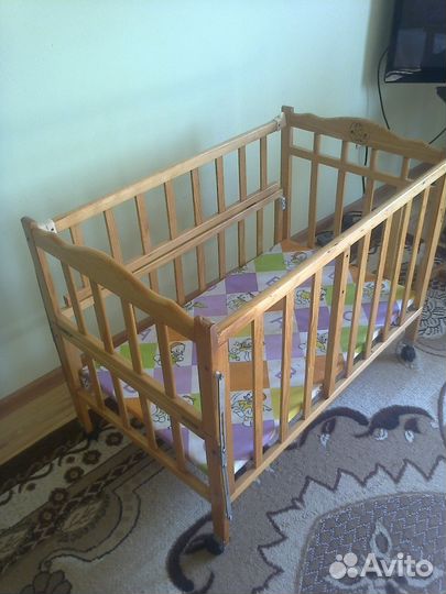 Продаю Детскую кроватку Б/У