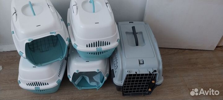 Переноска для кошек и собак