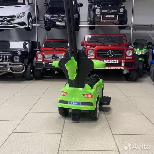 Машинка-каталка толокар