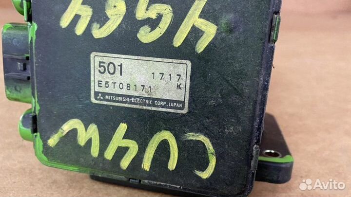 Расходомер воздушный Mitsubishi Chariot N84W 4G64