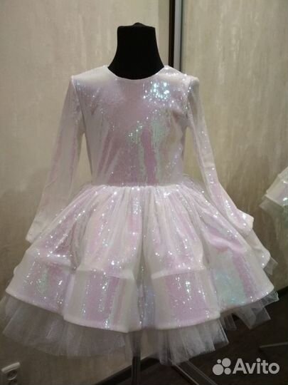 Платье праздничное