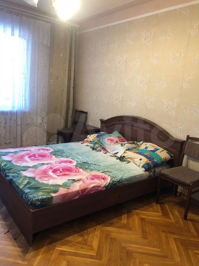 2-к. квартира, 85 м², 8/9 эт.