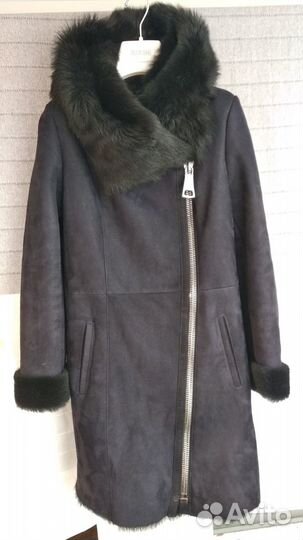 Тёмно-синяя дублёнка