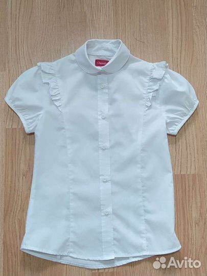 Белая блузка