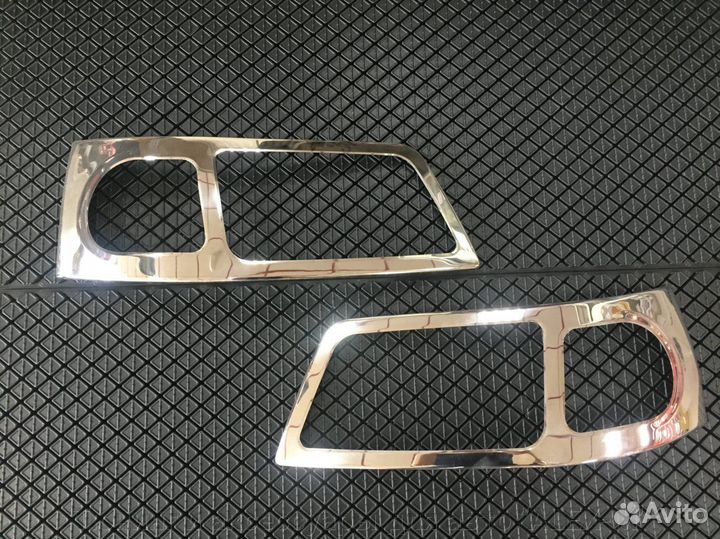 Накладки на передние фары Volkswagen T5 2003-2009