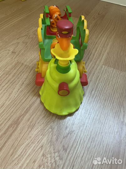 Поезд динозавров и 2 фигурки