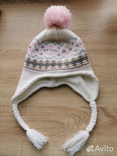 Новая шапка для девочки 50-52 размер