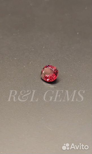 Прекрасный алый гранат 1,31ct. Драгоценные камни